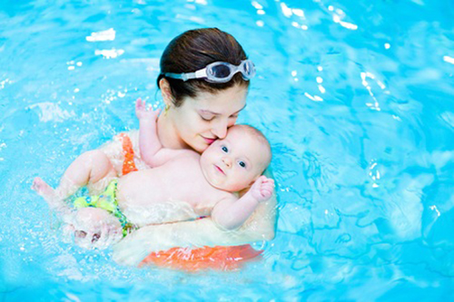 Bébé nageur (6 mois à 3 ans)